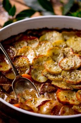 ¡El Lancashire Hotpot te sumerge en un abrazo cremoso de sabores terrosos!