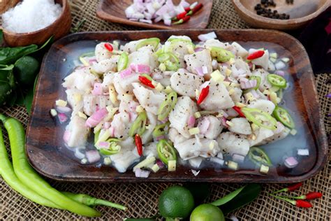  Kinilaw! Un delicioso festín de sabores cítricos y frescos del mar en Ormoc