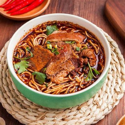  ¿Es el Xiangyang Beef Noodles un viaje culinario a través de sabores robustos y texturas sedosas?